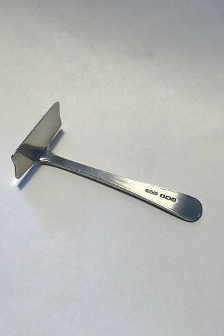 Antique English Sterling Silver Pusher (Sheffield 1945)