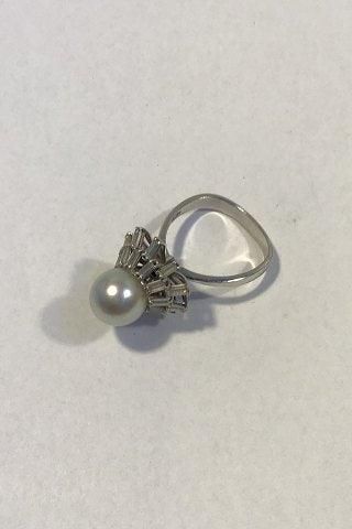 Antique Georg Jensen & Wendel 18 K White Gold Ring with Pearl and Diamonds 1,4 ct