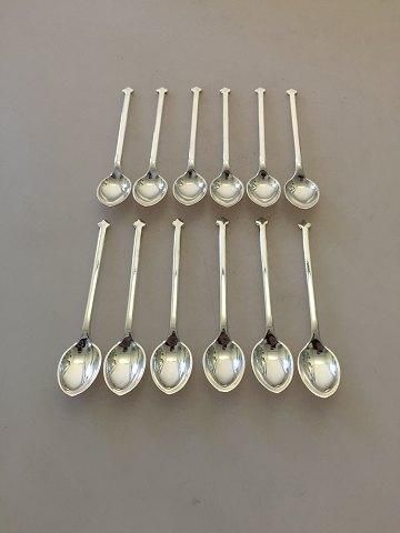 Antique Hans Hansen 12 coffee spoons in Sterling Silver designed by Karl Gustav Hansen