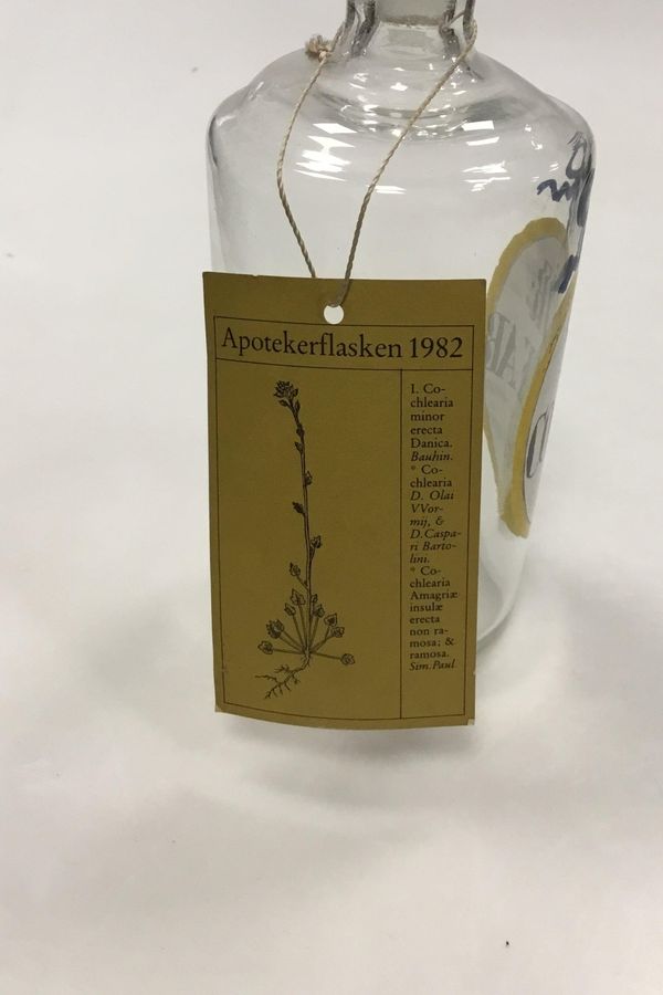 Antique Holmegaard pharmacy jar with text SPIR COCHLEAR from 1981