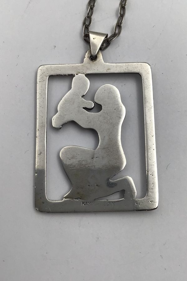 Antique Kamma Hedin Silver Pendant (With Chain)
