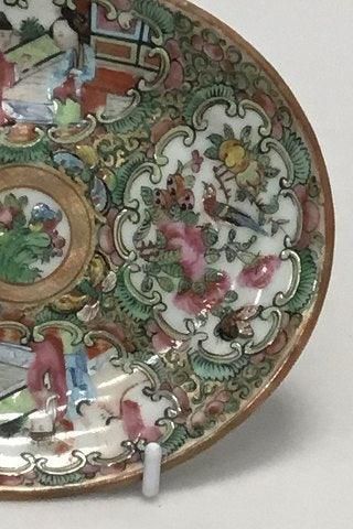 Antique Chinese Canton (gold and green) oval plate.