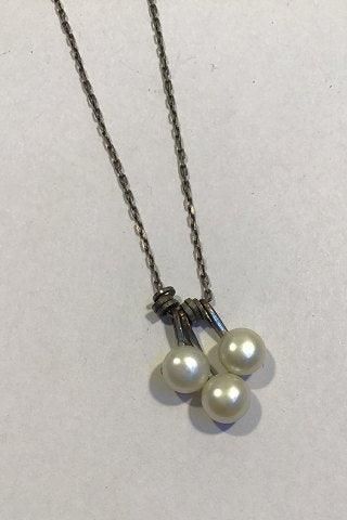 Antique Lund Sterling Silver Chain and pearl pendants