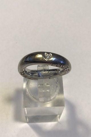 Antique Ole Lynggaard 18 kt Whitegold Love Ring No 4 with brilliant