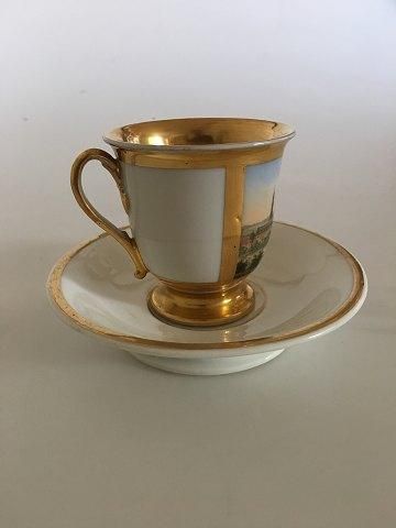 Antique Royal Copenhagen Empire Cup with motif of Frederiksberg Castle by Christian Klein from 1820-1850