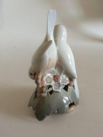 Antique Royal Copenhagen Figurine Lovebirds No. 402/056