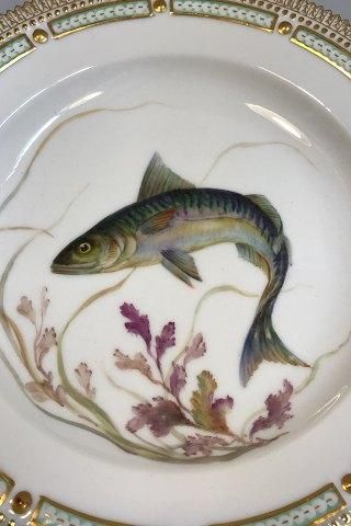 Antique Royal Copenhagen Flora Danica Fish Plate No 19/3549