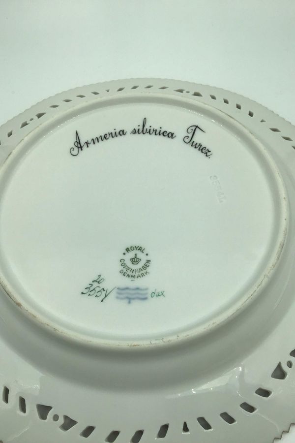 Antique Royal Copenhagen Flora Danica Lunch plate No 20/3554 with pierced rim