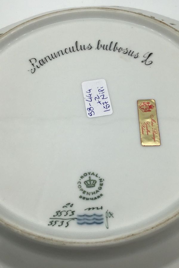Antique Royal Copenhagen Flora Danica plate with openwork rim No 20/3553