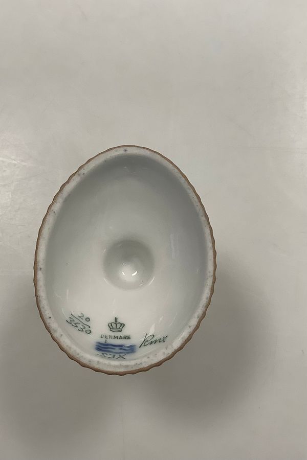 Antique Royal Copenhagen Flora Danica Egg Cup No 20 / 3530 or new number 696