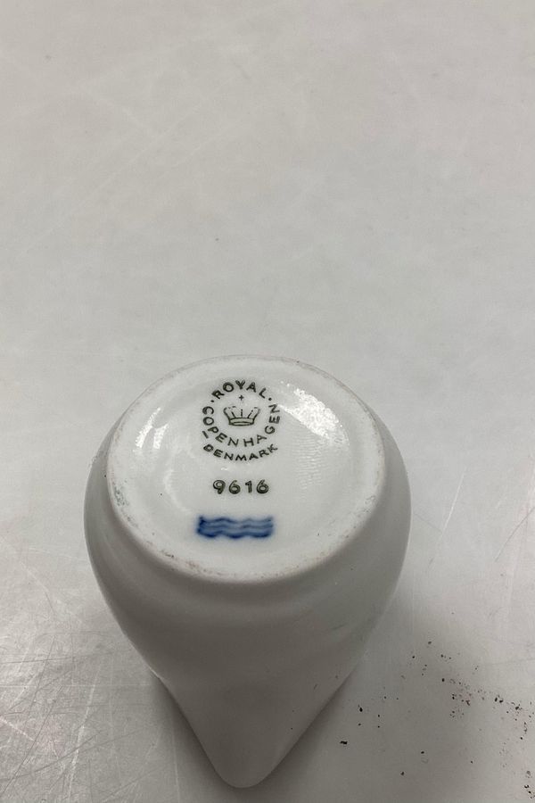 Antique Royal Copenhagen White institution Small cream jug No 9616