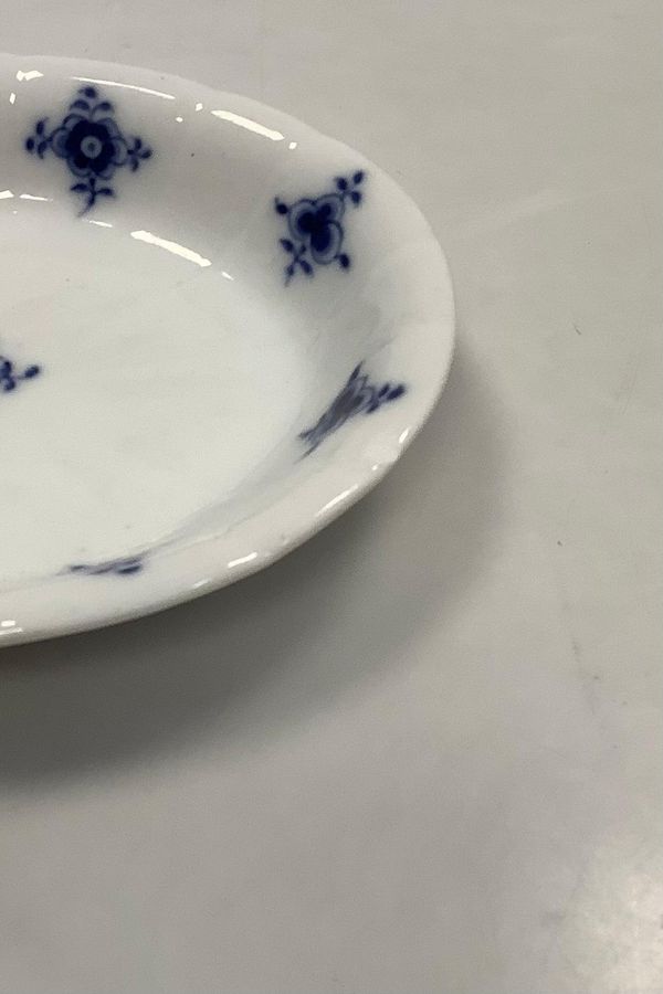 Antique Royal Copenhagen Blue Fluted Plain Small dish No 1964