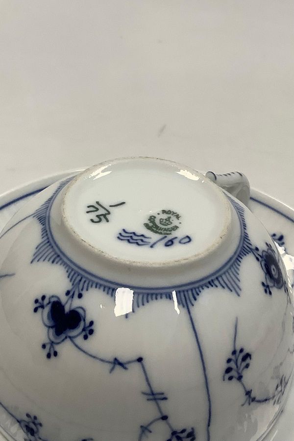 Antique Royal Copenhagen Blue Fluted Plain Teacup / Office Cup No 75