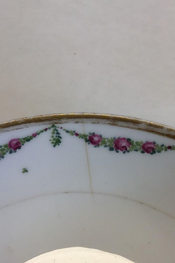 Antique Royal Copenhagen Pattern no. 478 Rose garland with gold Round Bowl No 9024