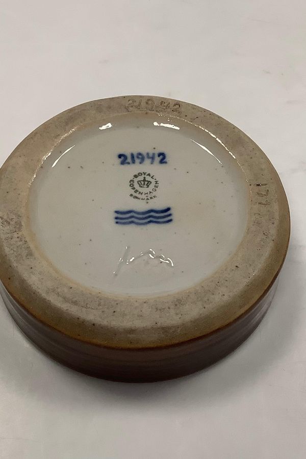 Antique Royal Copenhagen Stoneware bowl by Jørgen Mogensen No 21942