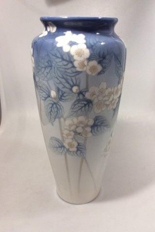 Antique Royal Copenhagen Unique Vase by Anna Smith No 10423 from January 1909