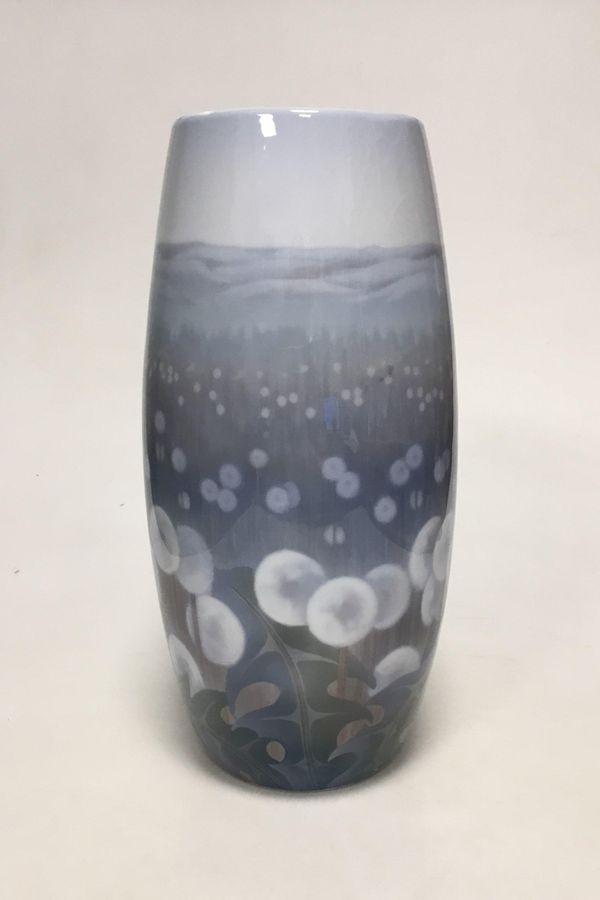 Antique Royal Copenhagen unique Vase by Jenny Meyer from March 1905 with dandelions no 9184