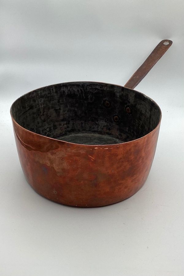 Antique Large pan in copper - Denmark in the 18th century.