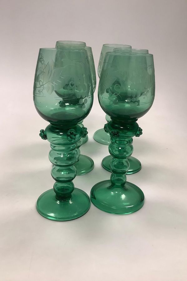 Antique Set of 6 Green Rømer glasses with rosettes and curved base/flat bottom
