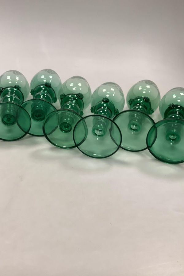 Antique Set of 6 Green Rømer glasses with rosettes and curved base/flat bottom