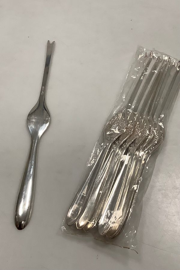 Antique Set of 8 Lobster Forks in Silver Plated