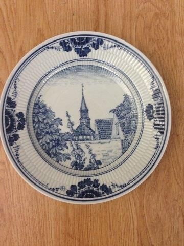 Antique Set of 9 Royal Copenhagen Unique Dinner Plates from Bonnesen Service from 1916