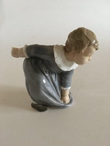 Antique Bing & Grondahl Figurine Girl in Dress No 1995