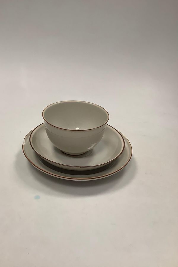 Antique Bing and Grondahl Gertrud Vasegaard Tea service from 1956 Teacup and cake plate