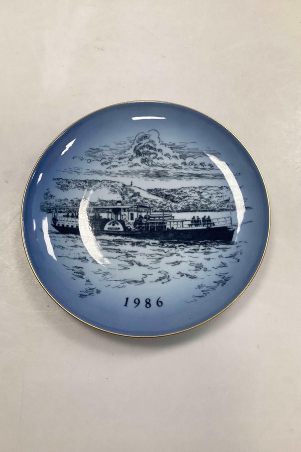Antique Bing and Grondahl Ship Plate from 1986