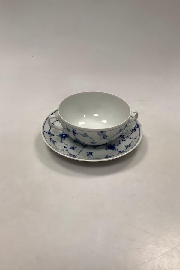 Bing and Grondahl blue fluted Bouillon cup without lid No 247