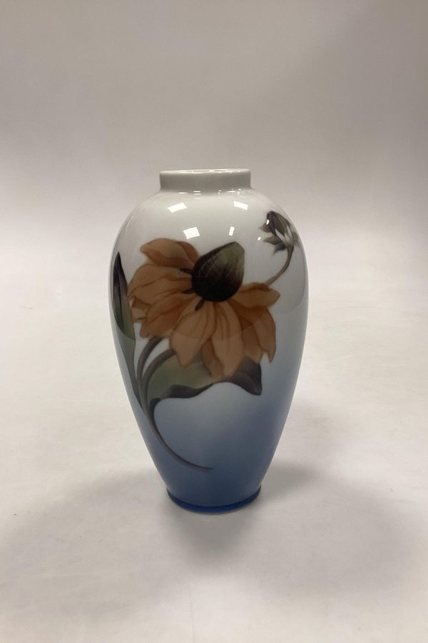 Royal Copenhagen Art Nouveau vase No 2680/47C