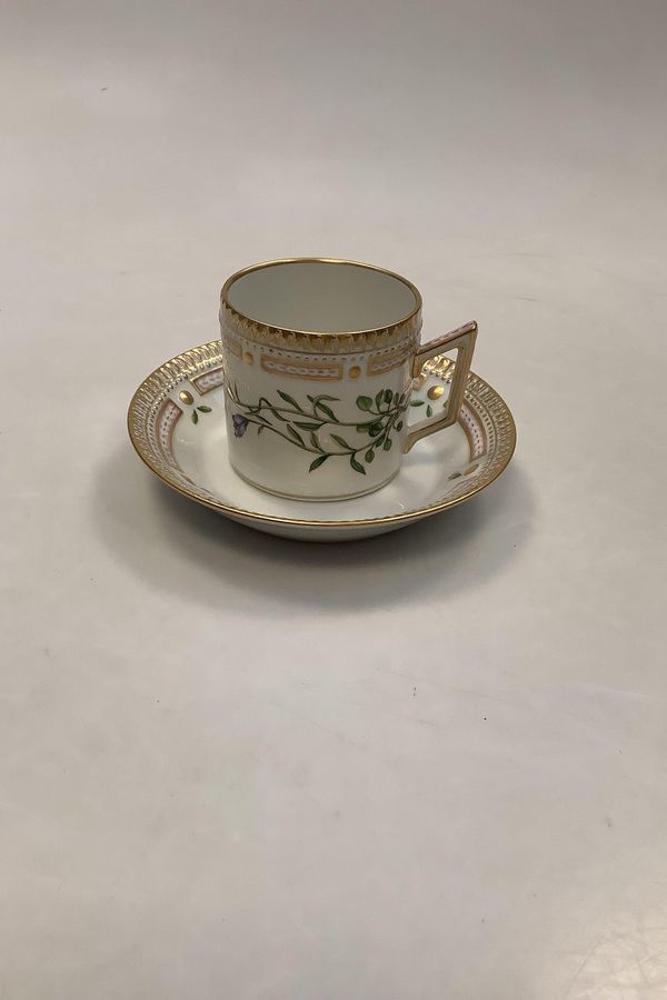 Royal Copenhagen Flora Danica Chocolate Cup No 20/3512