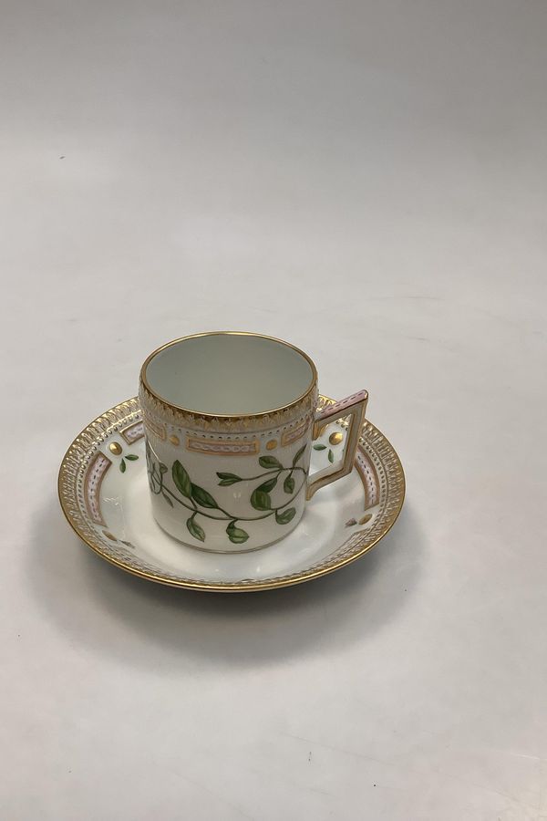 Royal Copenhagen Flora Danica Chocolate Cup No 20/3512