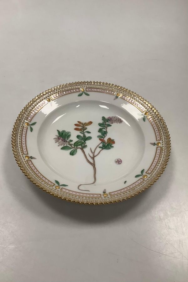 Royal Copenhagen Flora Danica Salad Plate No 20/3573