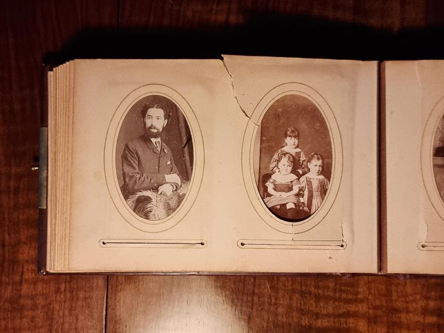 Antique Antique 19th Century Gothic Revival Photo Album Containing 69 Photos, Cartes De Visite