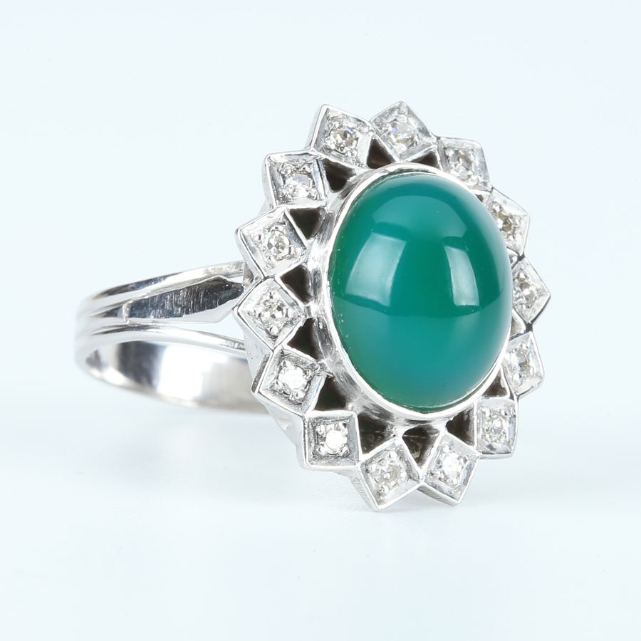 Antique 19K White Gold Ring - Emerald and Diamonds