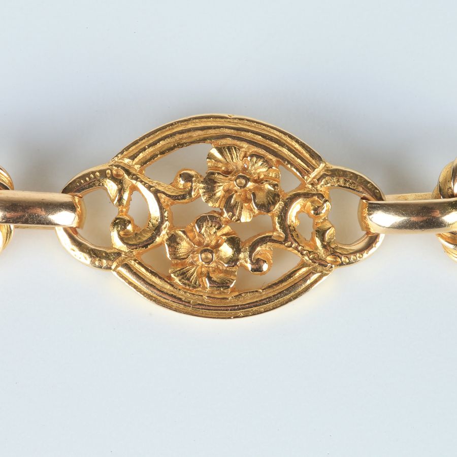 Antique Antique 19K Gold Bracelet with floral links