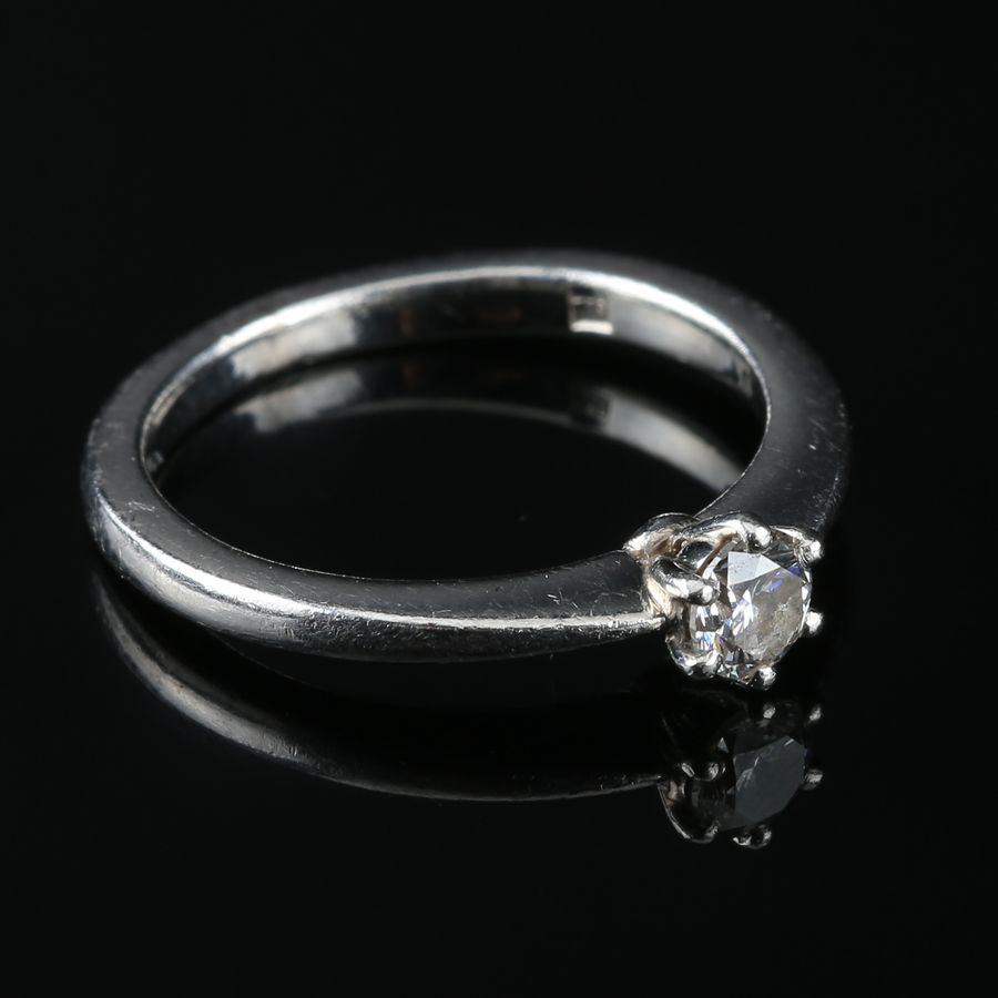 Antique Platinum Ring - 0.25CT Diamond