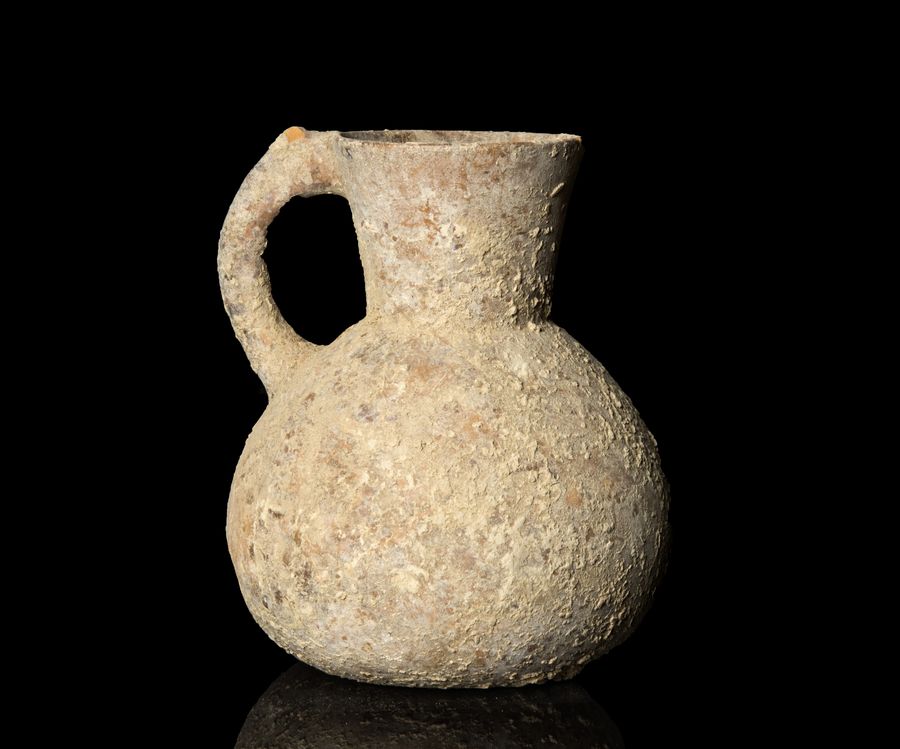 Antique Amlash Iron-age pottery pitcher Circa 900 BC. 