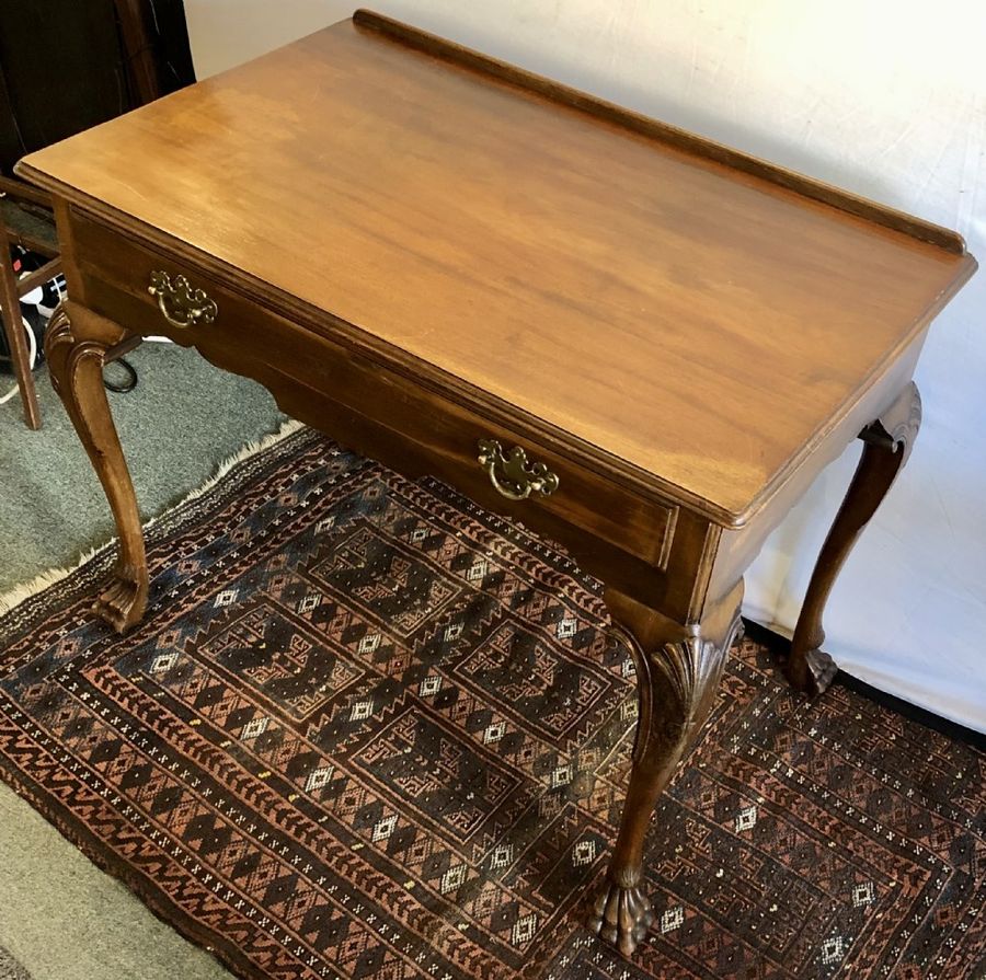 Antique Antique Mahogany silver or side table by Gillows of Lancaster, Victorian ca. late 19th C.