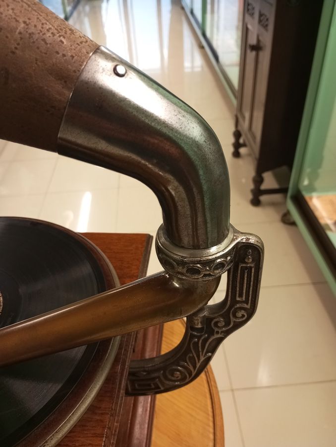 Antique gramophone Morris reid&co 1909-1913