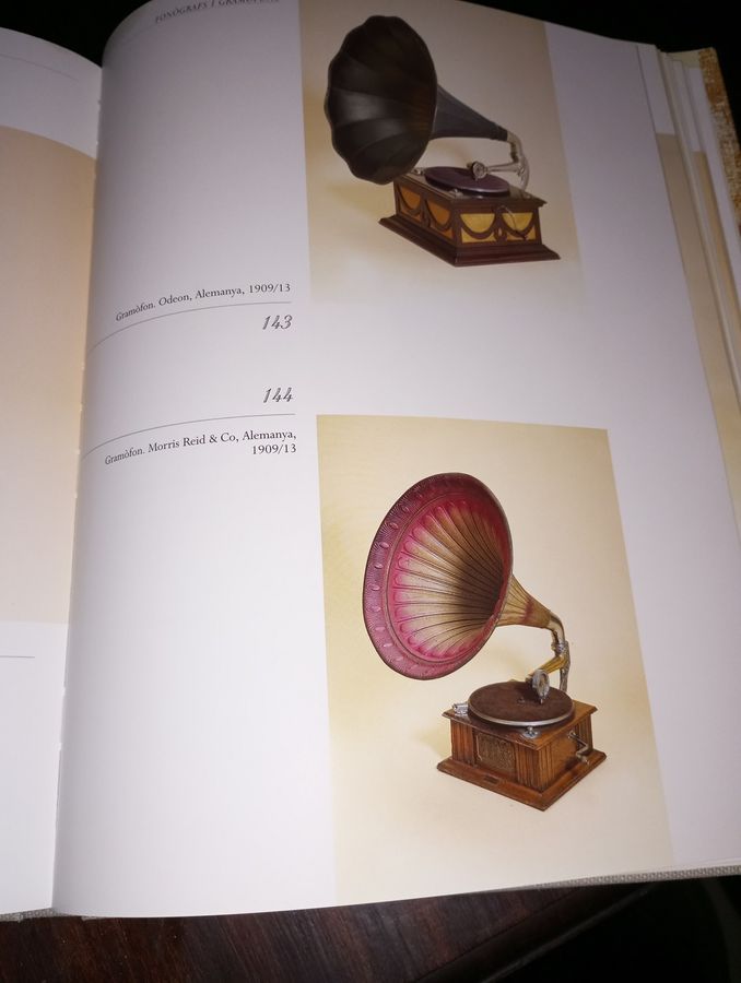 Antique gramophone Morris reid&co 1909-1913