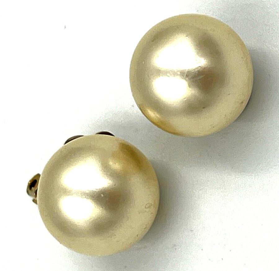 Antique Vintage Ex Large Pearl Clip On Earrings Note these are very Large