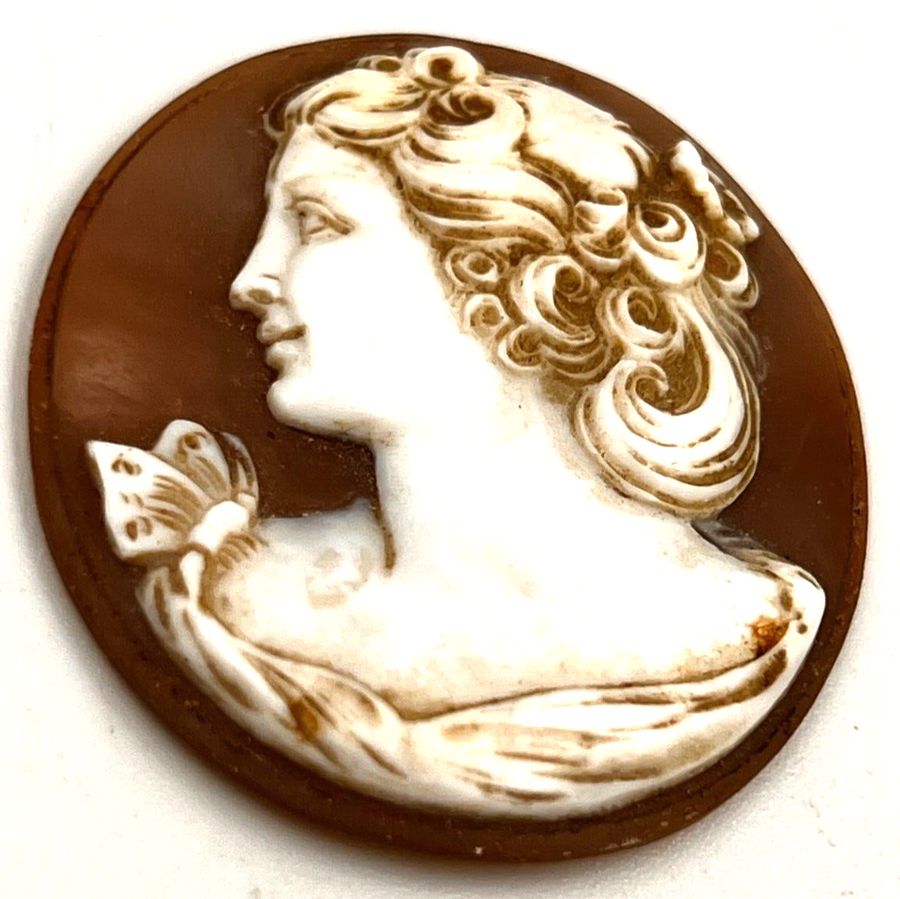 Antique Antique Victorian  Large Shell Cameo Beautifully Hand Carved Italian