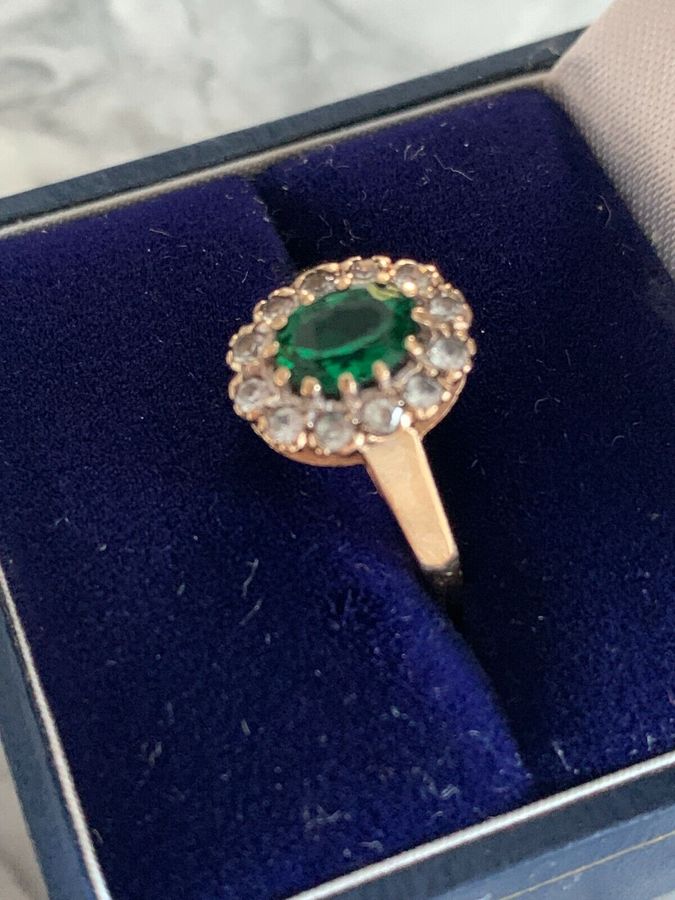 Antique Vintage 9CT Gold Ring Set with Green and Clear Stones Size P