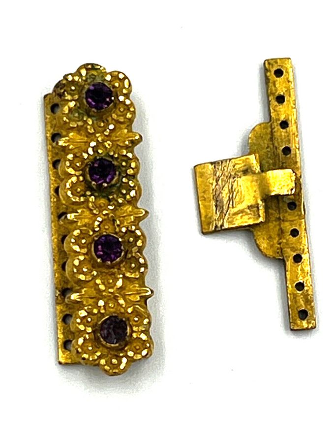 Antique Antique Georgian Clasp Gold Plated Set with Amethysts 10 Hole