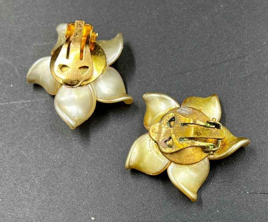 Antique Vintage Bakelite Earrings Clip On Flower with Central Pearl