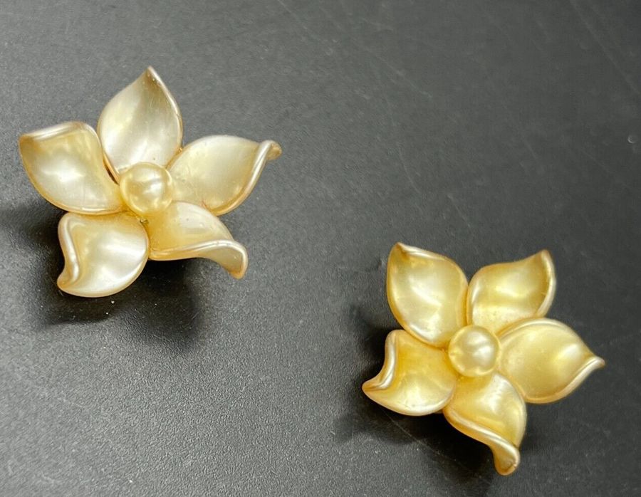 Antique Vintage Bakelite Earrings Clip On Flower with Central Pearl