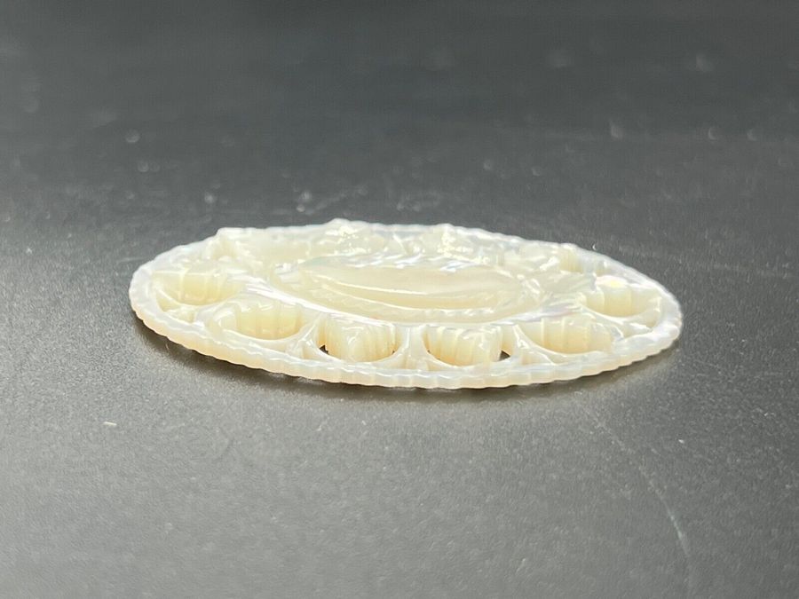 Antique Antique Victorian Hand Carved Oval Disc Cameo  Mother of Pearl  4.5cm x 3.2cm