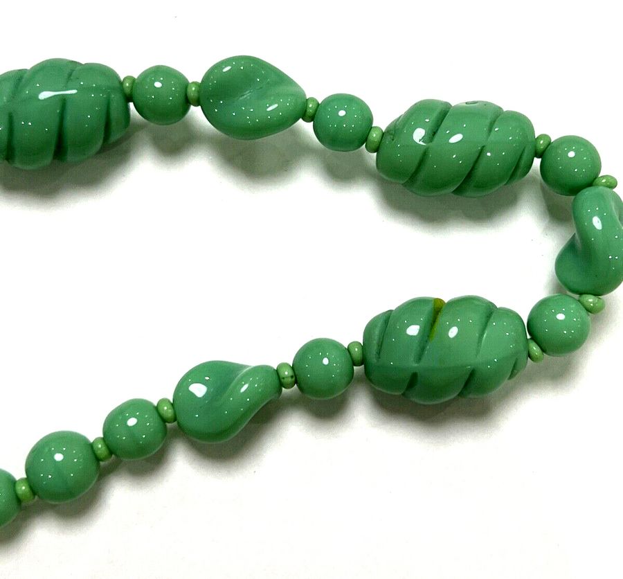 Antique Antique  Art Deco Czech Green Necklace Choker 1920-30s